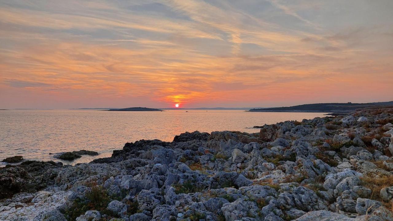 Apartment Agava Istria - Family Vacation Rental With Free Parking, Garden, Wifi Ližnjan Εξωτερικό φωτογραφία